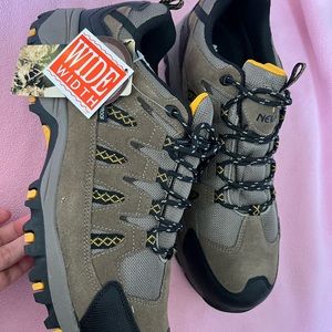 NEVADOS mens waterproof shoes hiking shoes WIDE